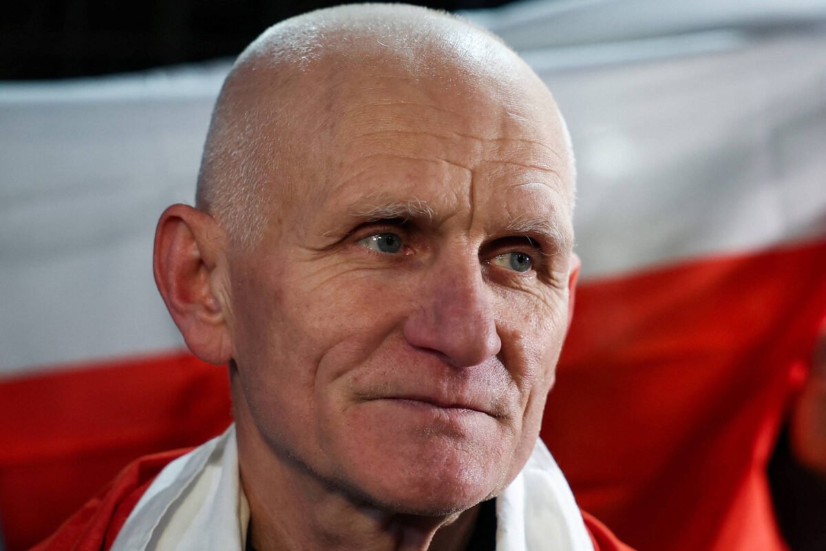 Belarus liberta Ales Bialiatski, vencedor do Nobel da Paz -