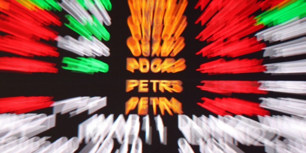 Bolsa supera os 162 mil pontos com dados de desaceleração