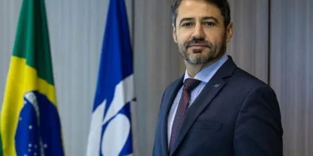 CGU demite ex-chefe da Receita que atuou no caso de