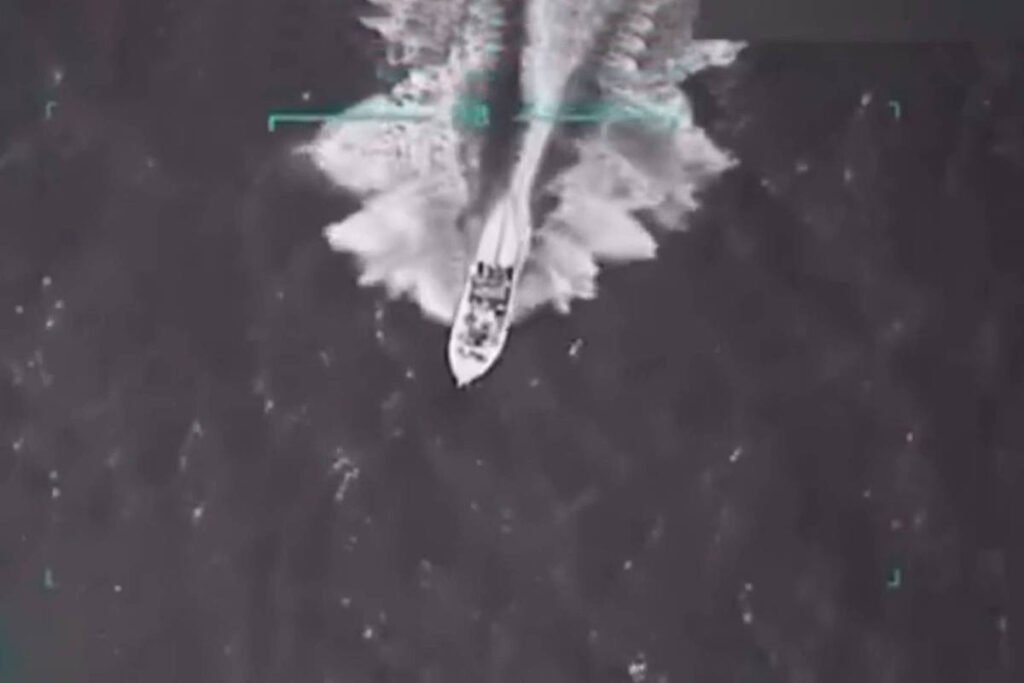 EUA: Barco atacado 2 vezes se dirigia ao Suriname, diz