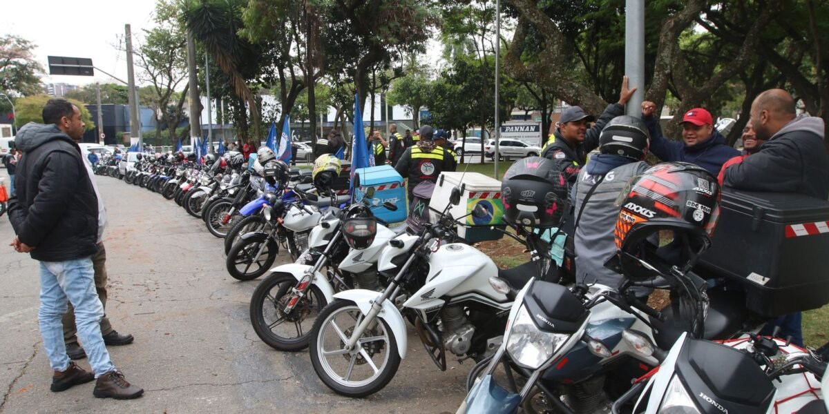 Governo cria grupo para debate direitos de entregadores por aplicativo