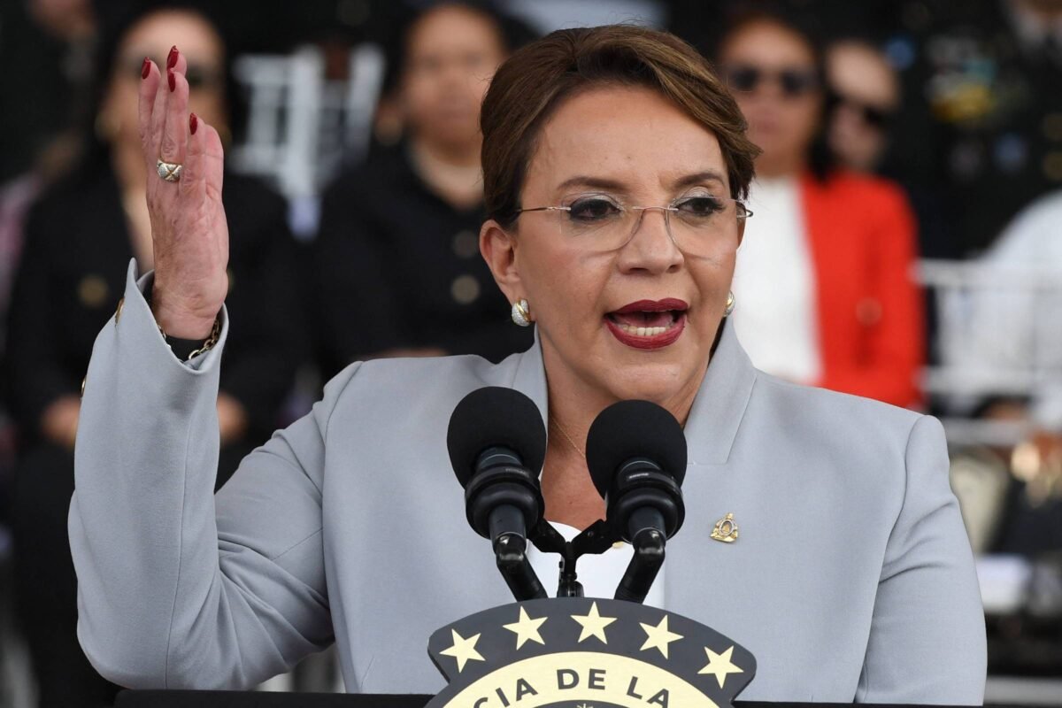 Honduras: Presidente fala em 'adulteração' na eleição - 09/12/2025 -