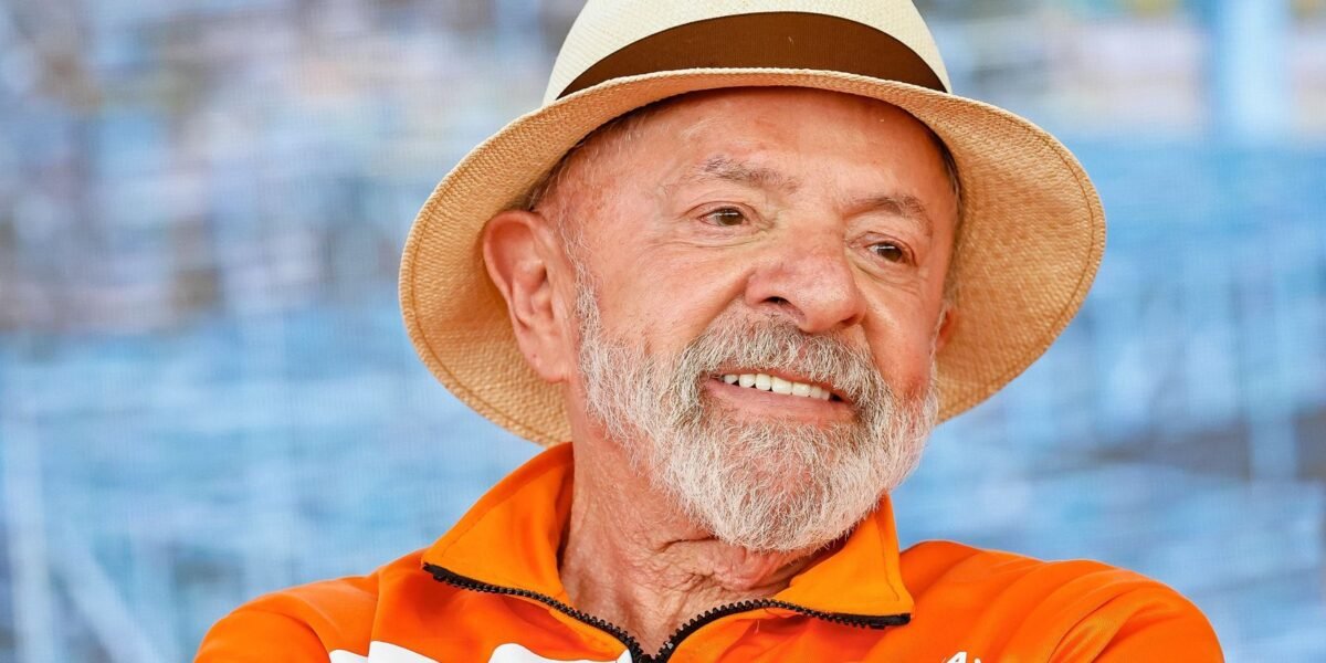 Lula cita feminicídios e cobra luta de homens contra a