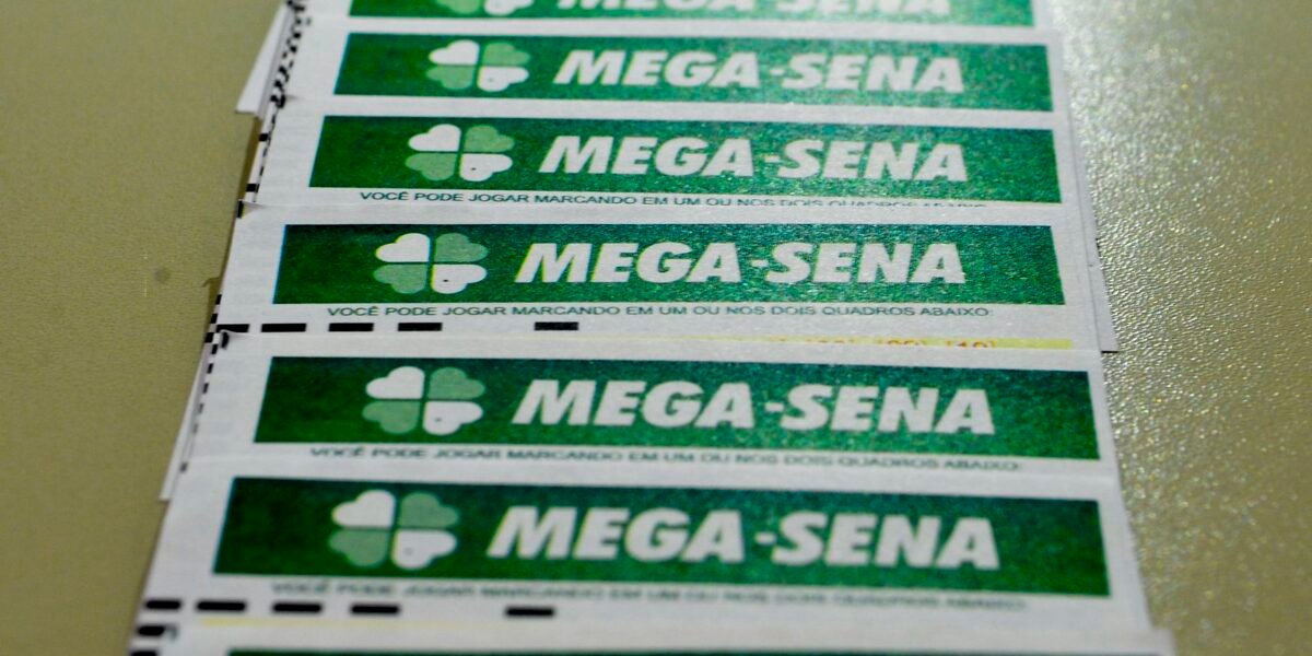 Mega-Sena acumula e prêmio principal vai para R$ 8 milhões