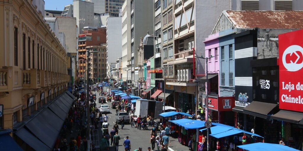 Novo salário mínimo injetará R$ 81,7 bi na economia, estima