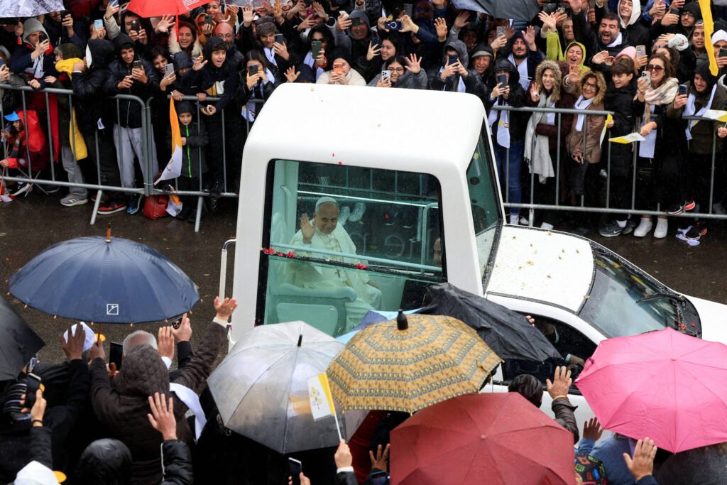 Papa Leão 14 reza pela paz no Líbano - 01/12/2025