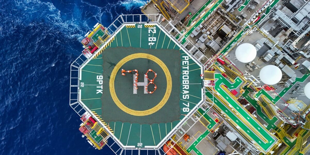 Petrobras recebe autorização para operar nova plataforma no pré-sal