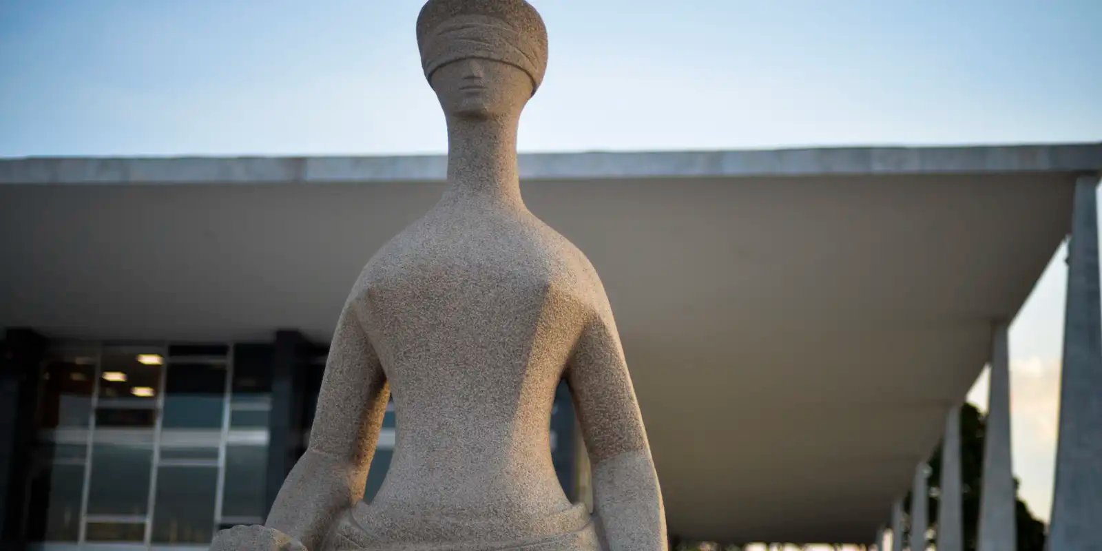 STF faz julgamento que pode condenar mais 6 réus pela