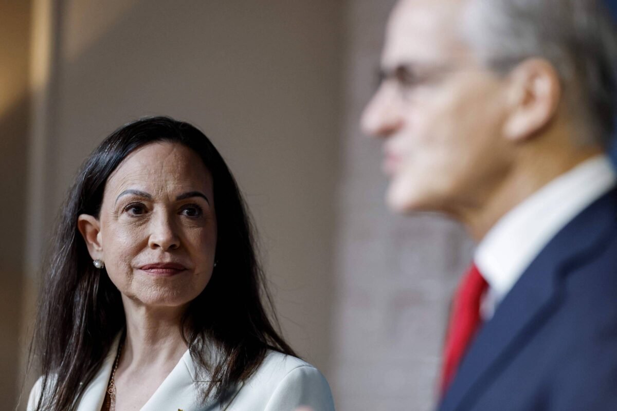 Saí da Venezuela com ajuda dos EUA, diz María Corina