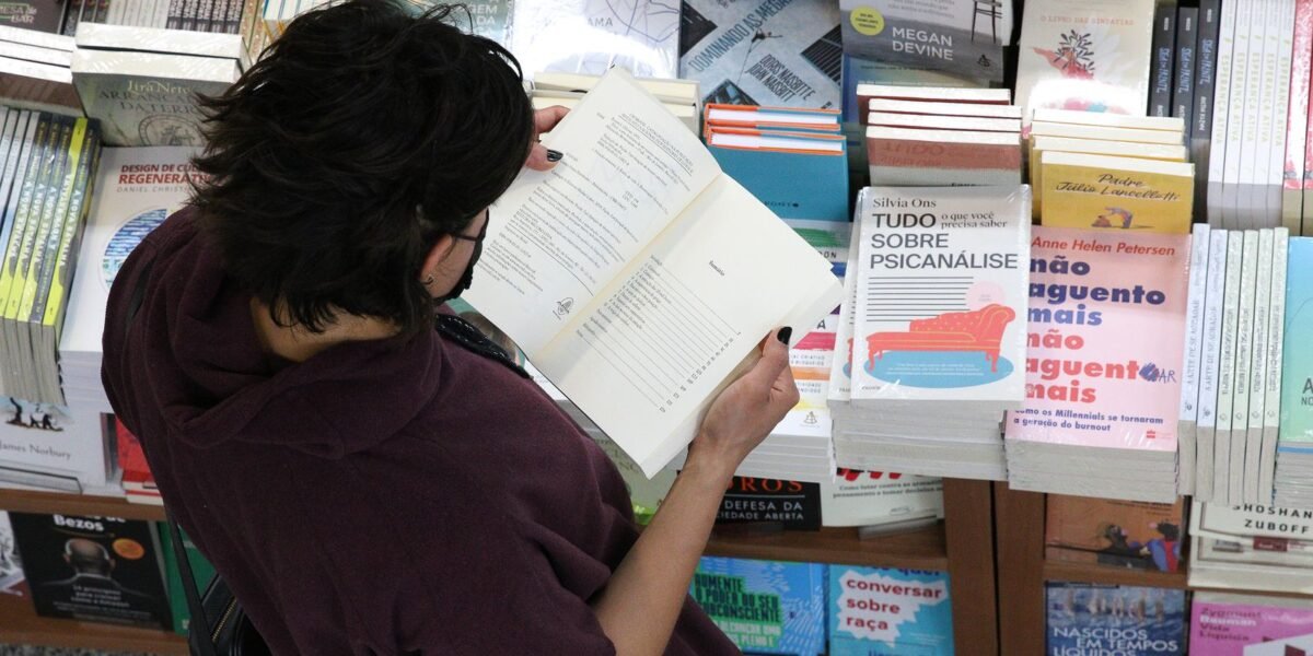 Setor editorial e de livros registra expansão de 13% no