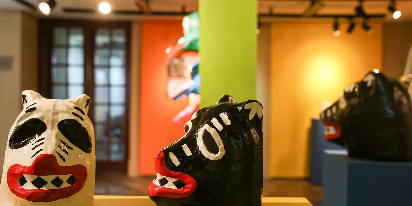 Tradição dos Juliōes na produção de máscaras de Olinda chega