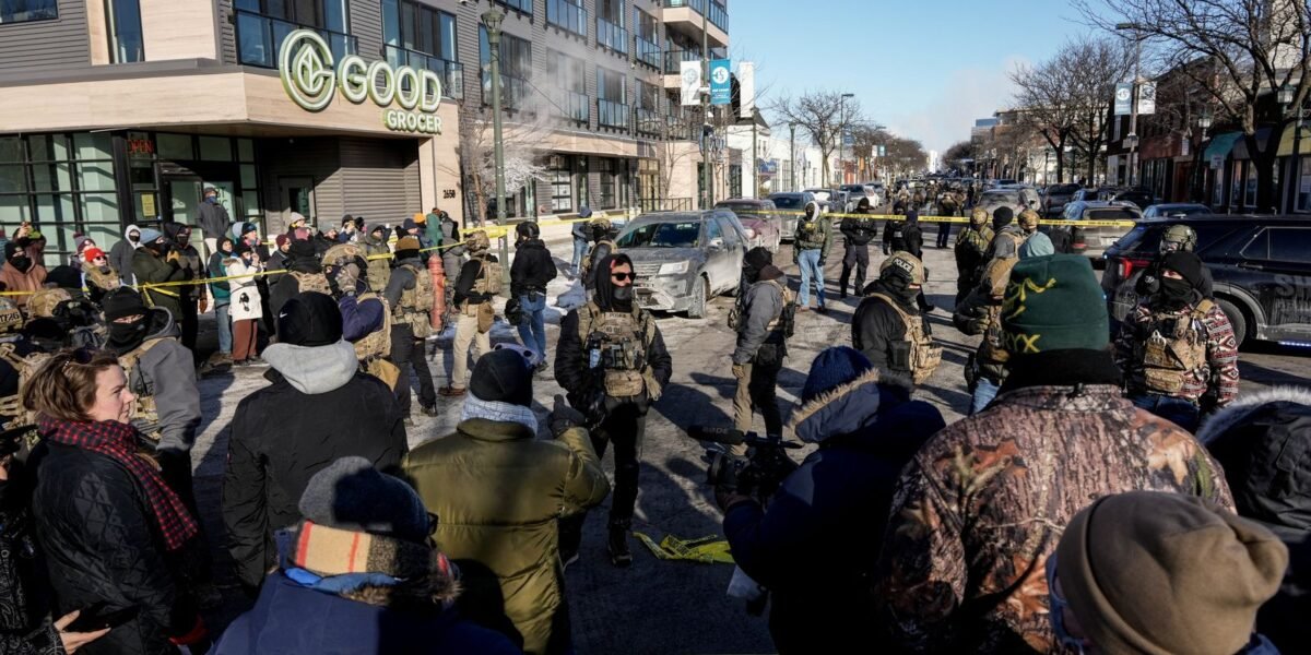 Agentes do ICE matam homem durante protesto em Minneapolis, nos