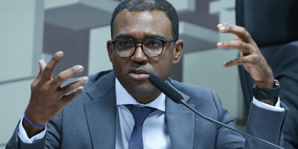 BC: diretor nega ter recomendado compra de carteiras do Master