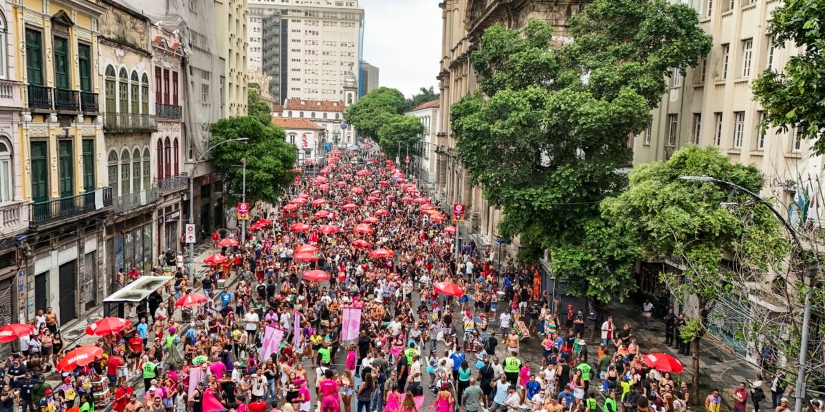 Bloco da Lexa atrai foliões para o circuito Preta Gil