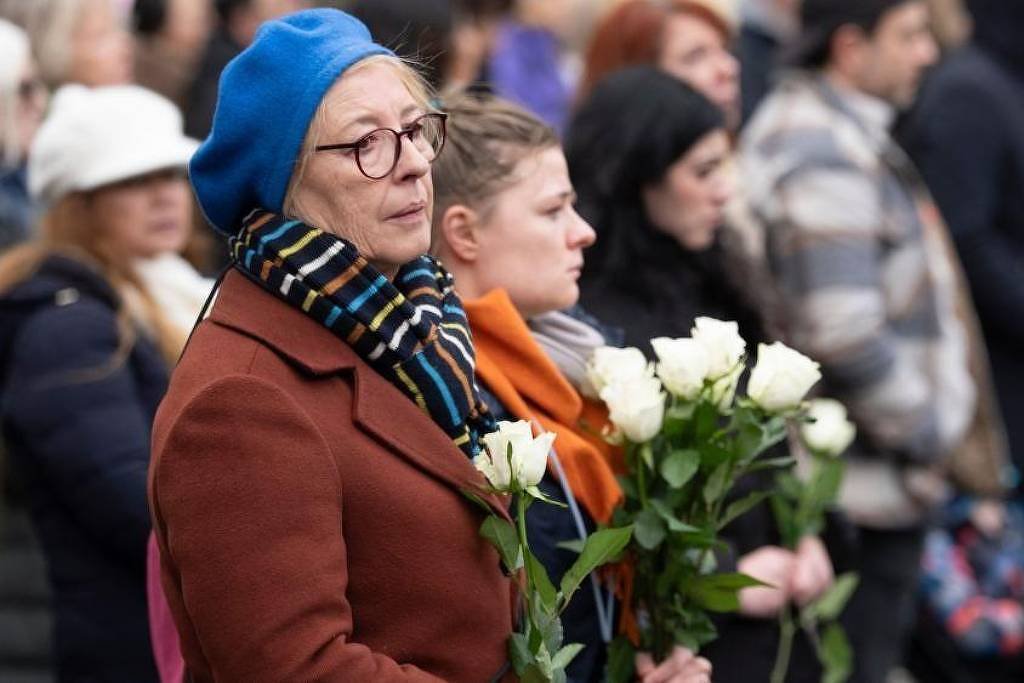 Dono de bar é detido após incêndio matar 40 na