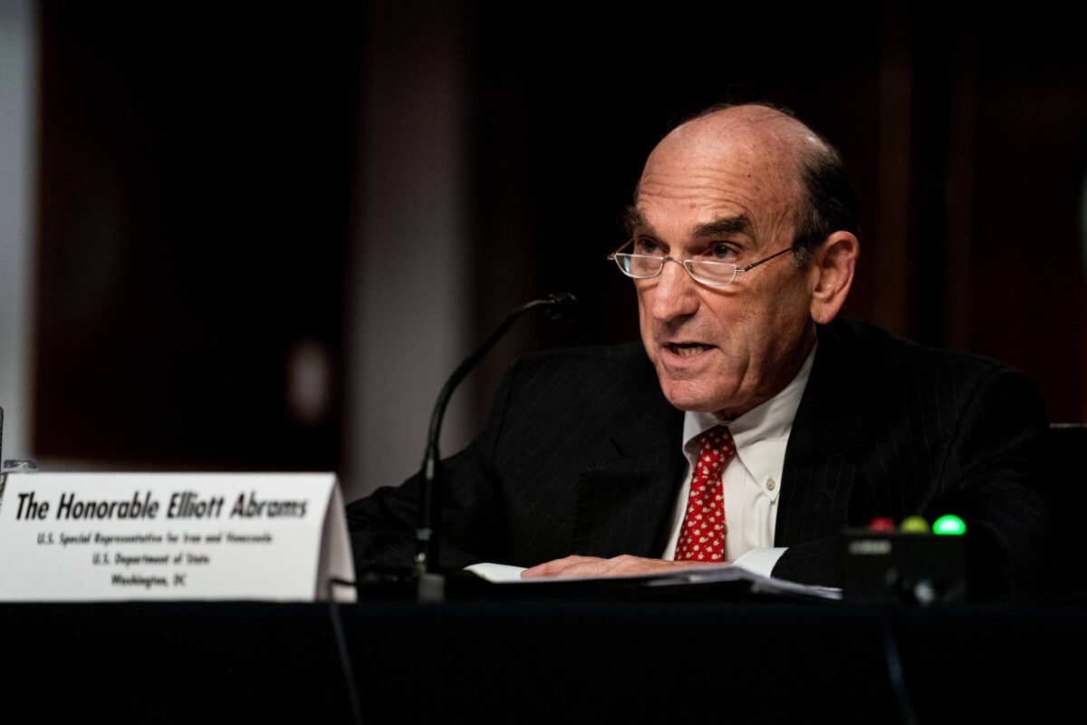 EUA: Trump abandonou cautela militar, diz Elliot Abrams - 19/01/2026