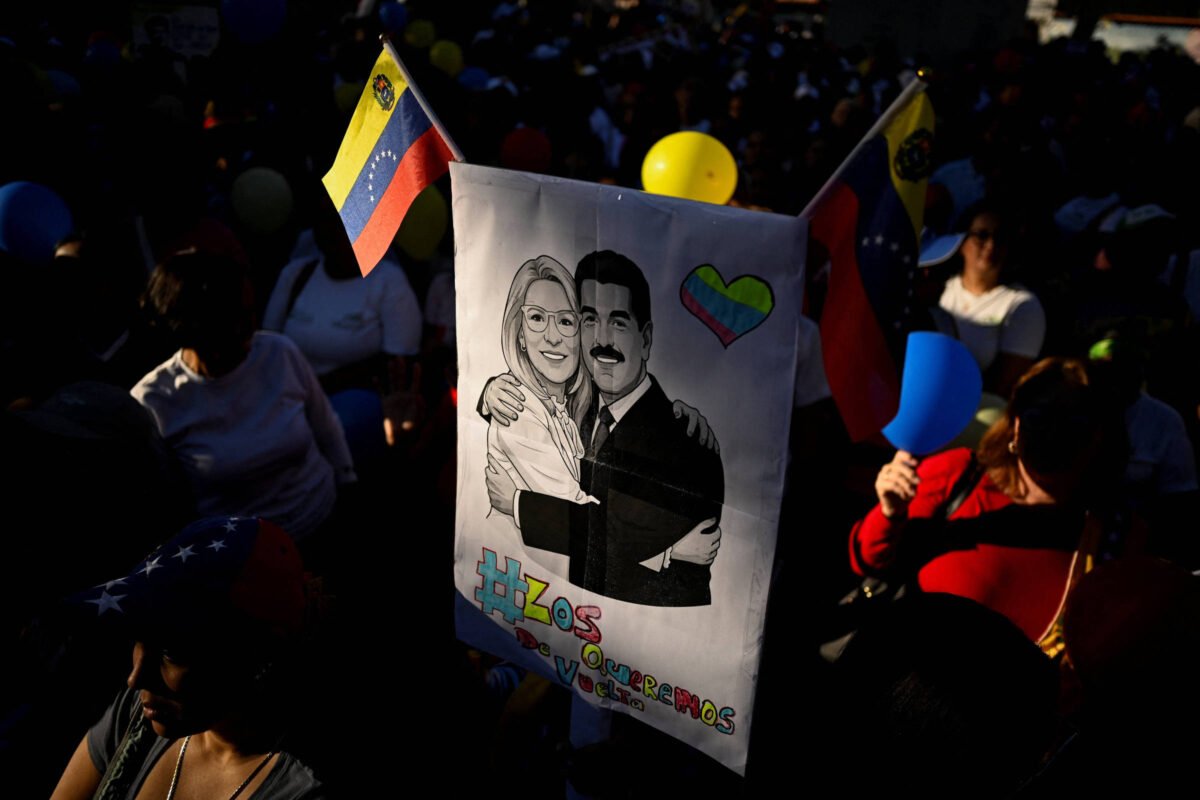 EUA planejam estabelecer uma base da CIA na Venezuela -