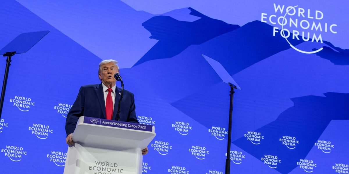 Em Davos, Trump diz que quer comprar Groelândia sem uso