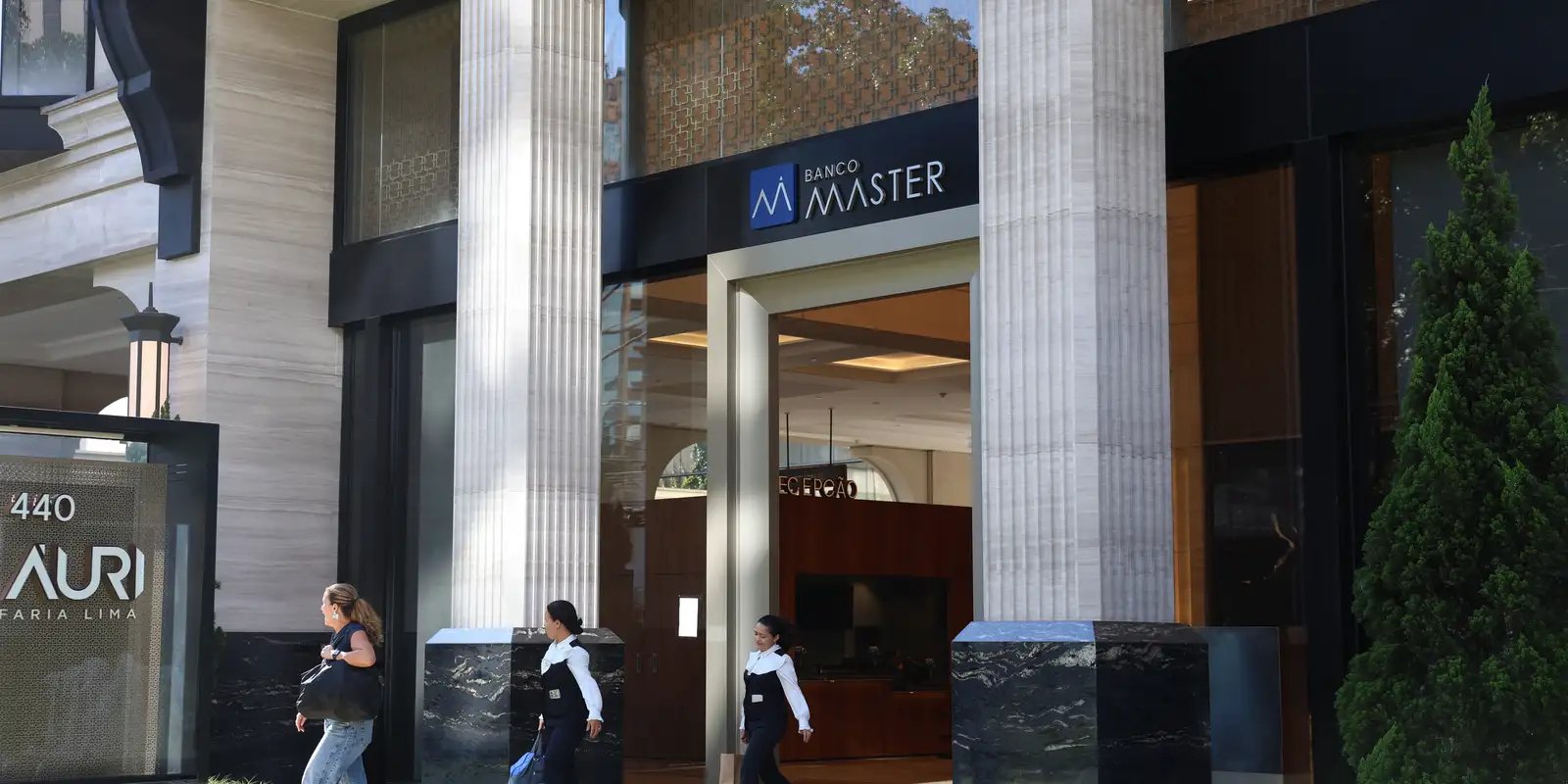 FGC inicia pagamento de clientes do Banco Master com até