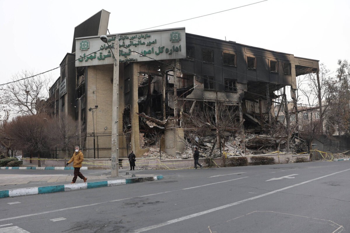 Irã promete punição leve a manifestantes que se entregarem -