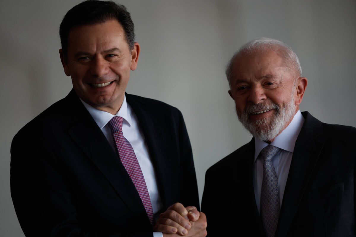 Lula e premiê de Portugal falam em evitar instabilidade -