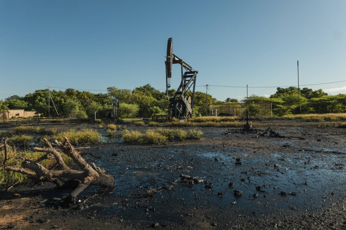 Petróleo da Venezuela vai turbinar crise do clima - 05/01/2026