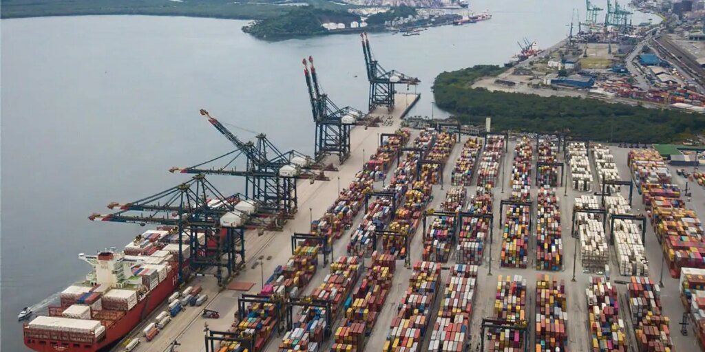 Porto de Santos registrou em 2025 maior movimentação de sua