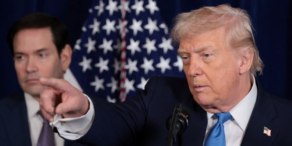 Trump indica diálogo com vice e descarta líder da oposição