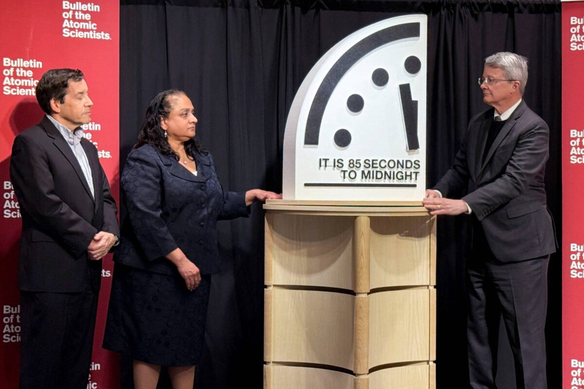 Volta de Trump acelera o Relógio do Juízo Final -