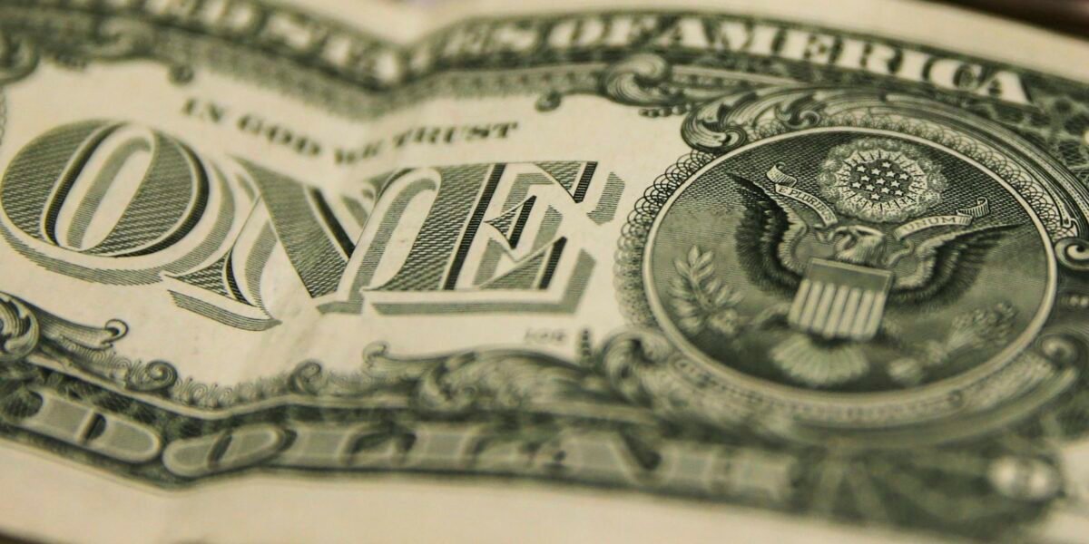 Bolsa bate recorde e supera os 191 mil pontos com