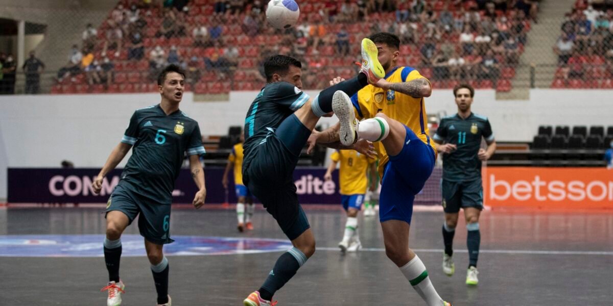 Brasil e Argentina decidem Copa América de Futsal neste domingo