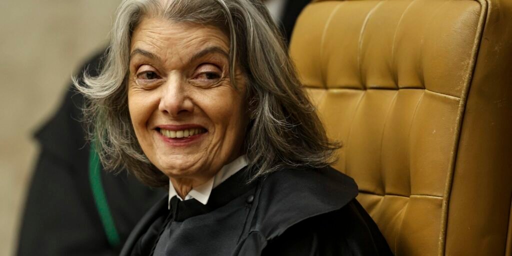 Cármen Lúcia anuncia proposta para atuação de juízes eleitorais