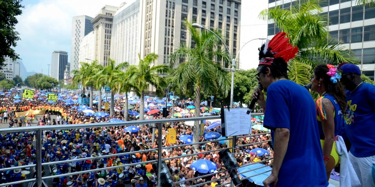 Carnaval 2026: Veja programação dos blocos do Rio neste domingo