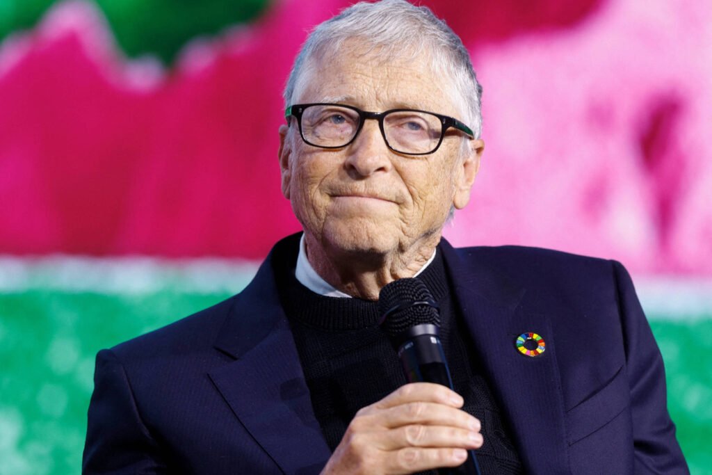 Caso Epstein: Bill Gates admite casos extraconjugais - 25/02/2026 -