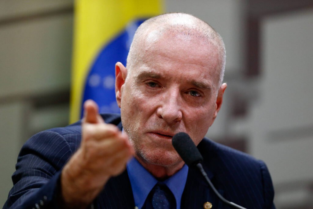 Epstein convidou Eike para visitar ilha e almoçar com Musk