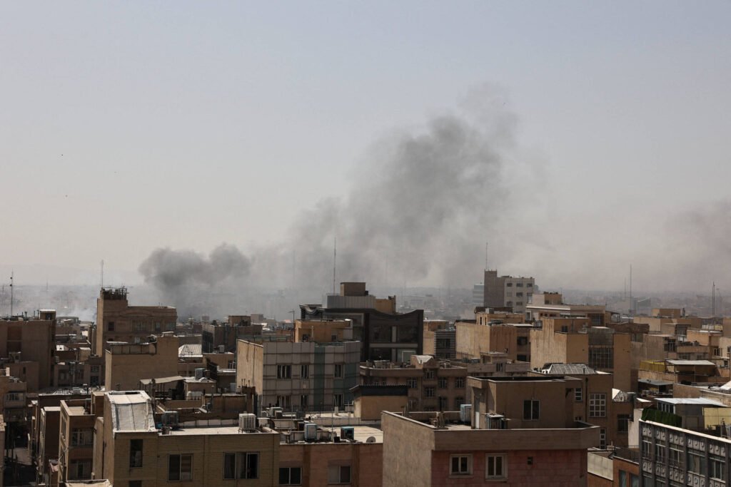 Irã sob ataque: líderes mundiais reagem a ofensiva - 28/02/2026