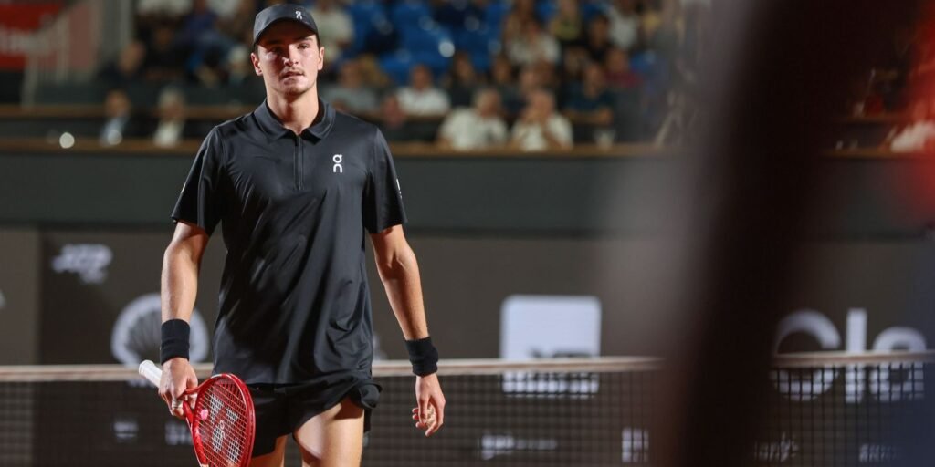 Rio Open: João Fonseca mira final nas duplas após queda