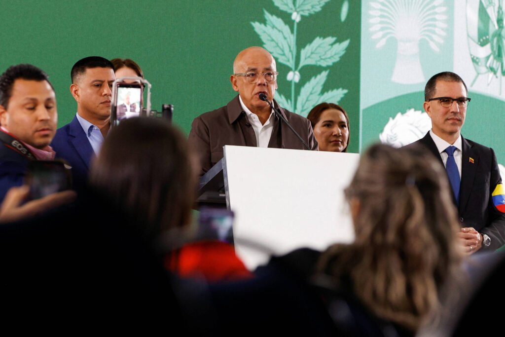 Venezuela promete libertar presos políticos até sexta (13) - 06/02/2026