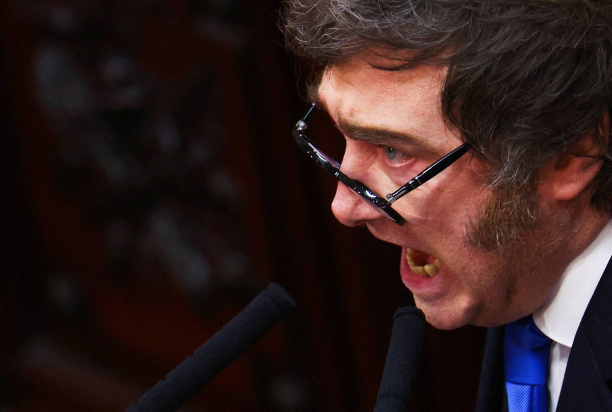 Argentina vive retrocesso de políticas de gênero sob Milei -