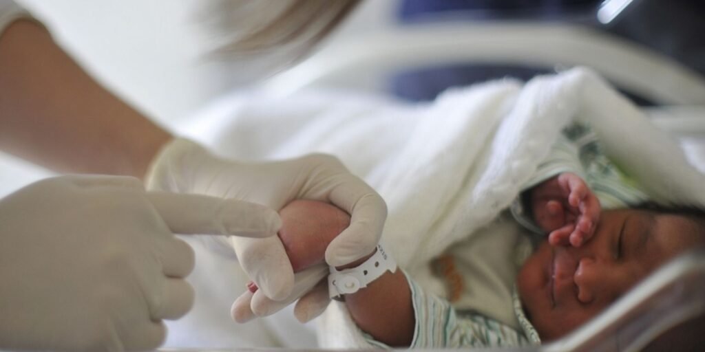 Brasil tem menor taxa de mortalidade infantil em 34 anos,