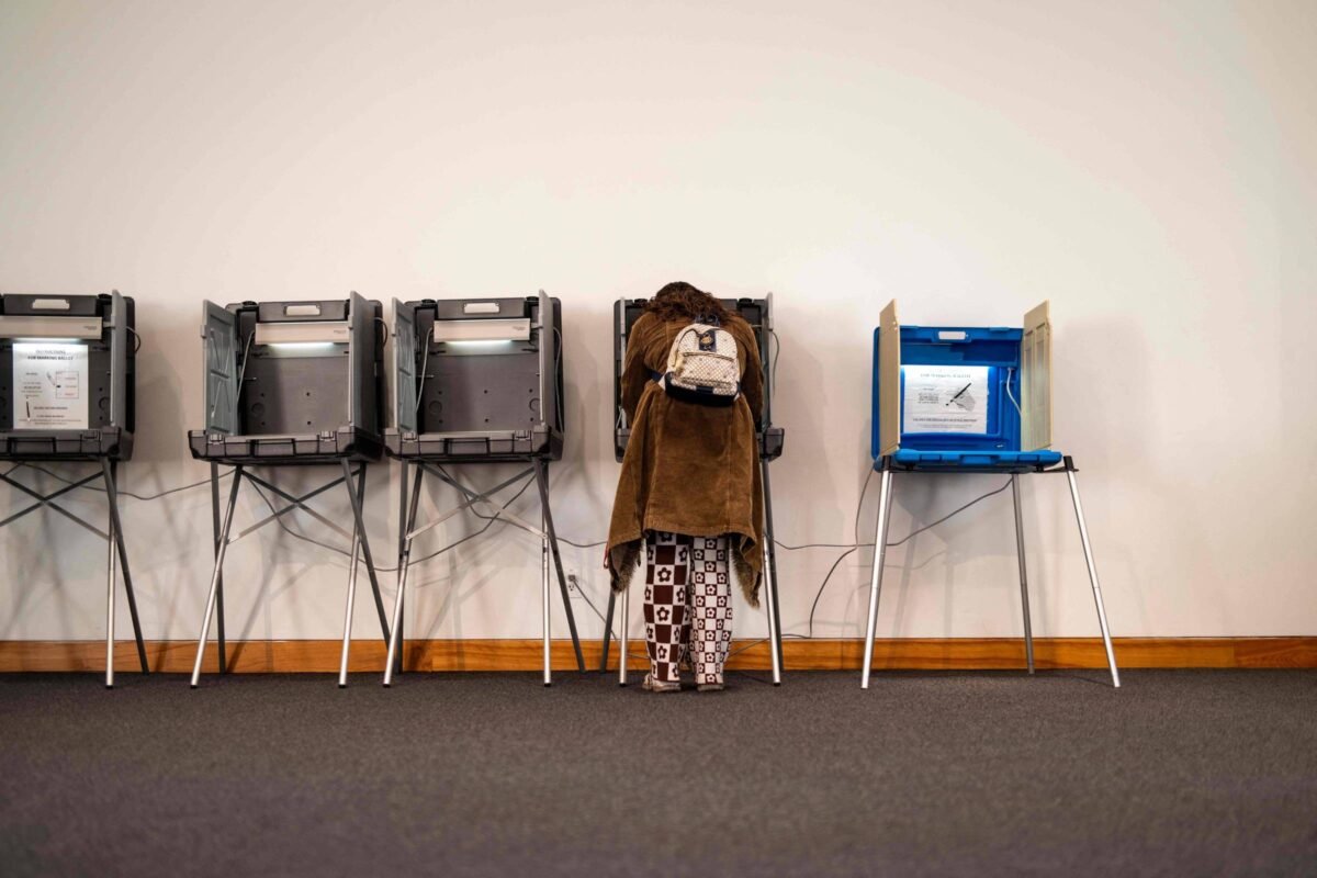 EUA intimam Minnesota em investigação sobre fraude - 26/03/2026 -