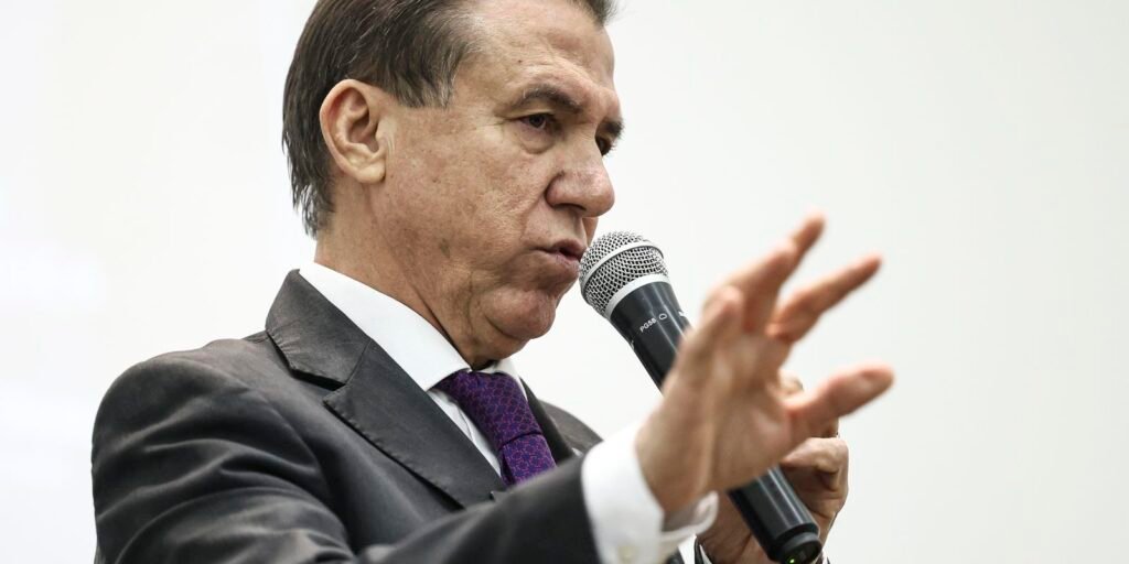 Governo pode enviar projeto com urgência se escala 6x1 não avançar