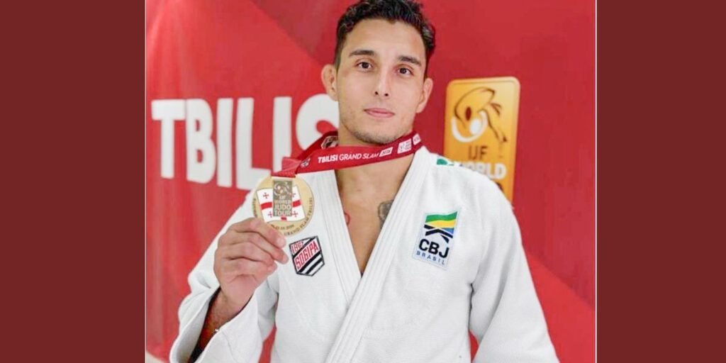 Guilherme Schimidt é bronze no Grand Slam de Tbilisi