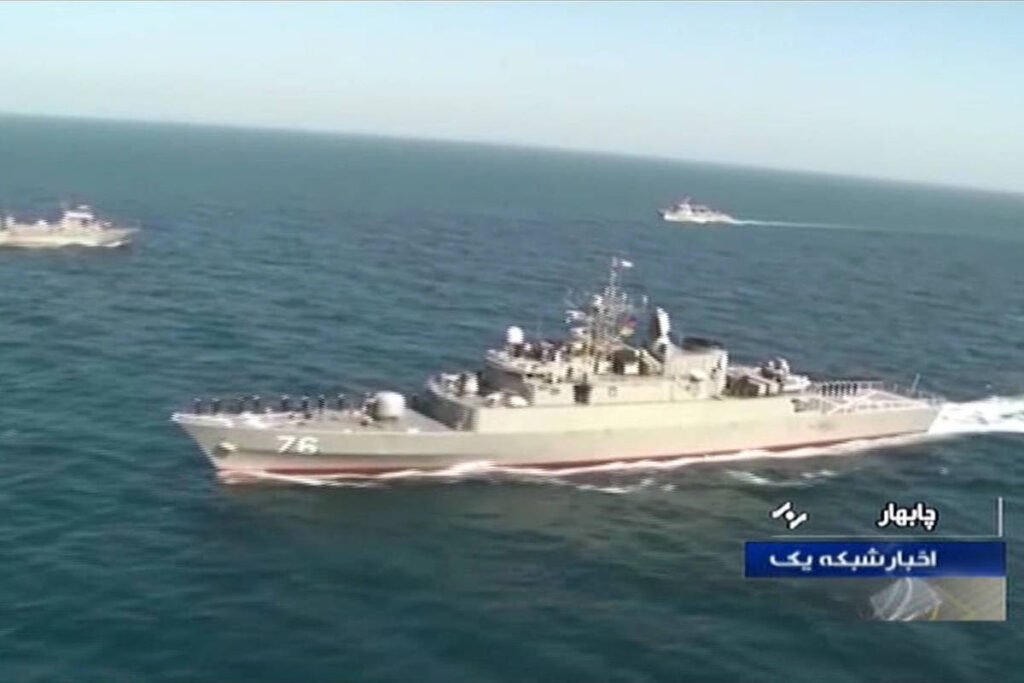 Irã ataca porta-aviões dos EUA - 01/03/2026 - Mundo