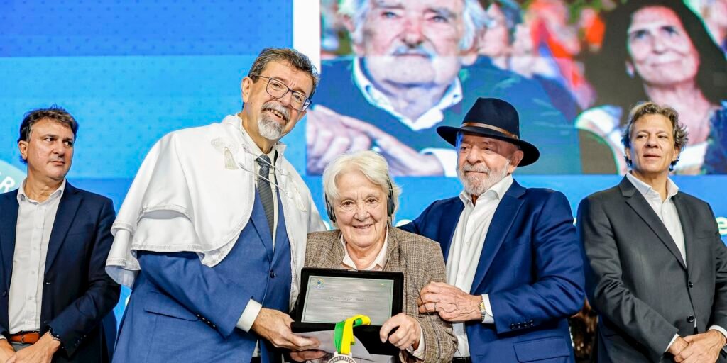 Lula destaca importância de terras raras do Brasil para América