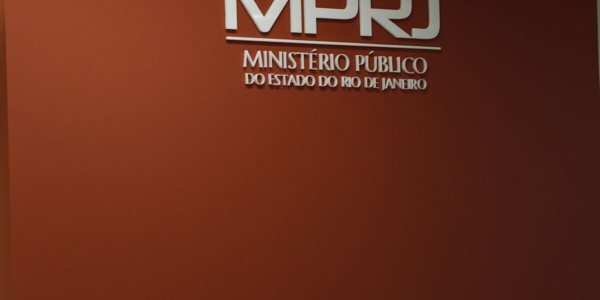 MPRJ cumpre 20 mandados de prisão contra grupo de Rogério