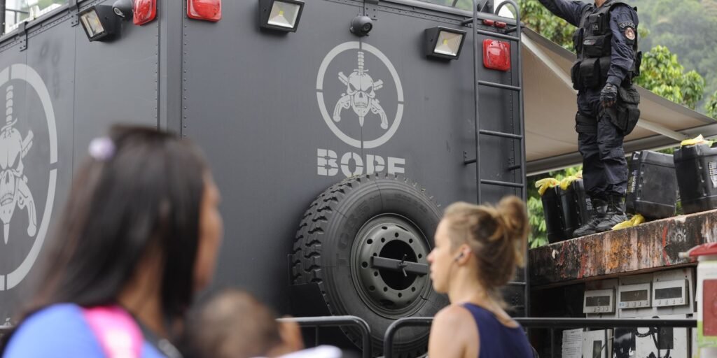 MPRJ pede imagens de câmeras dos PMs da Operação no