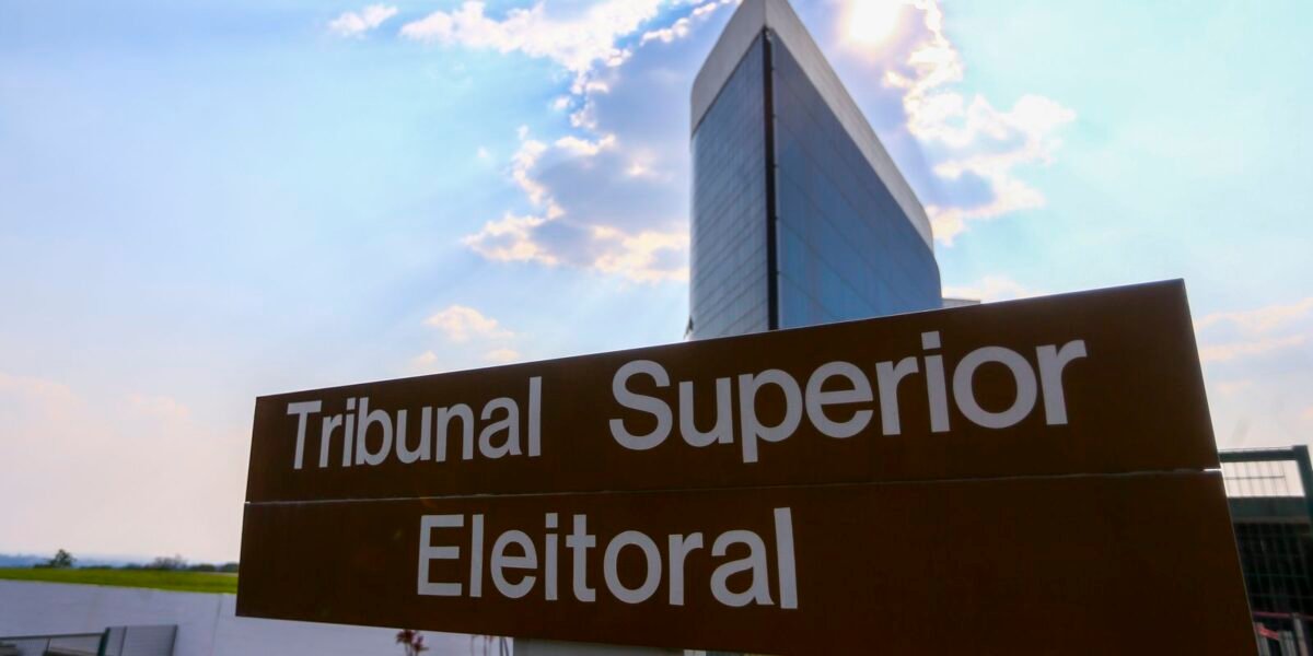 TSE aprova restrições para uso de IA nas eleições de