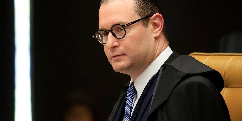 Zanin condena acusado de participar de trote misógino contra alunas