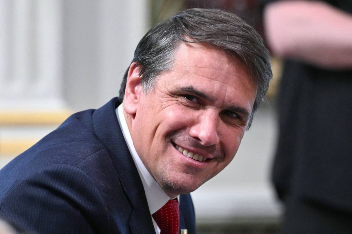 EUA: Quem é Todd Blanche, secretário de Justiça interino -